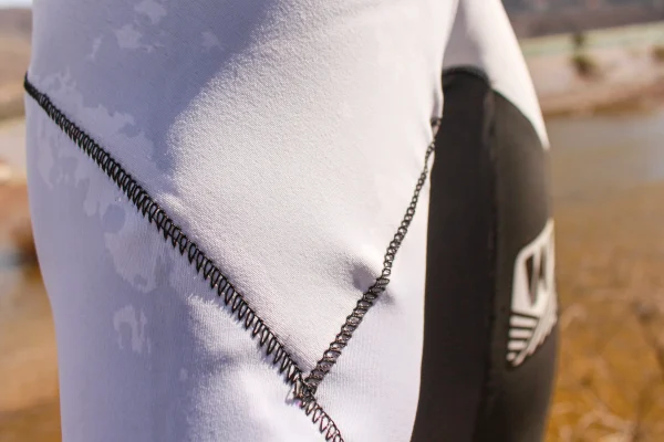 Traje Neopreno Wayka - Detalle costura